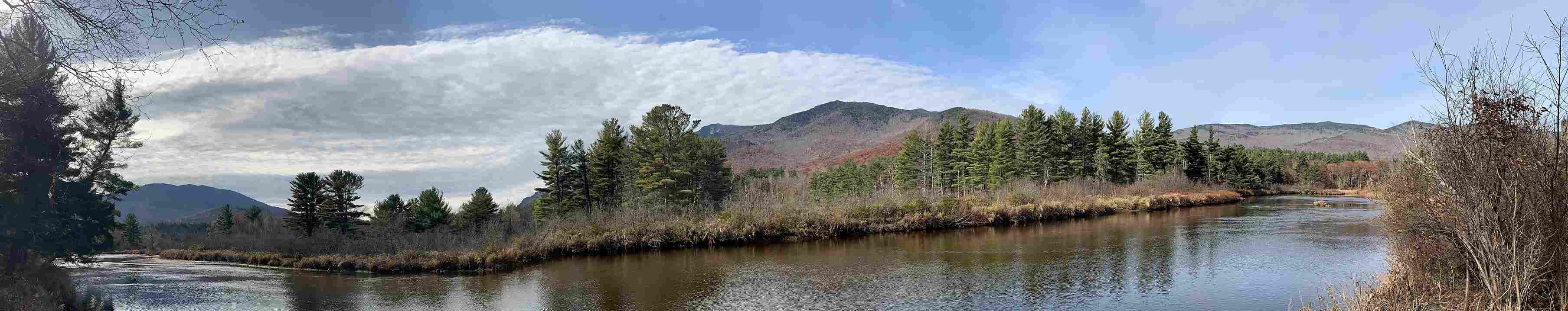 Pine Hill Cabin, Hot Tub, old stone fireplace on 18 acres